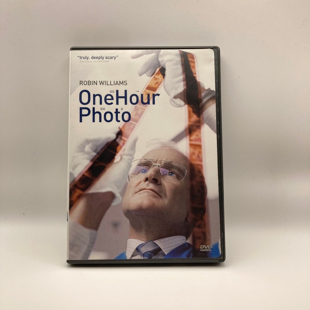 One Hour Photo DVD Robin Williams Full Screen Edition Thriller Movie 2002